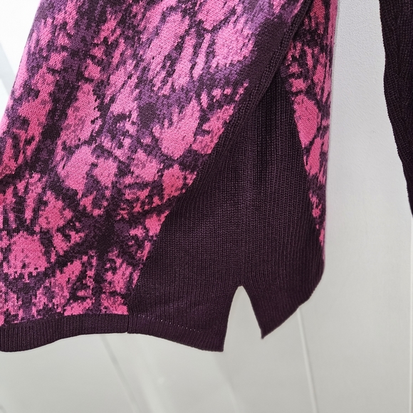LOGO Lori Goldstein Pink/Purple Acrylic Sweater Abstract Design Panel Size L - Picture 8 of 10